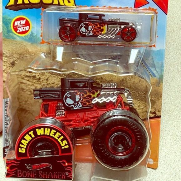 Hot Wheels Monster Trucks Bone Shaker - Picture 1 of 6